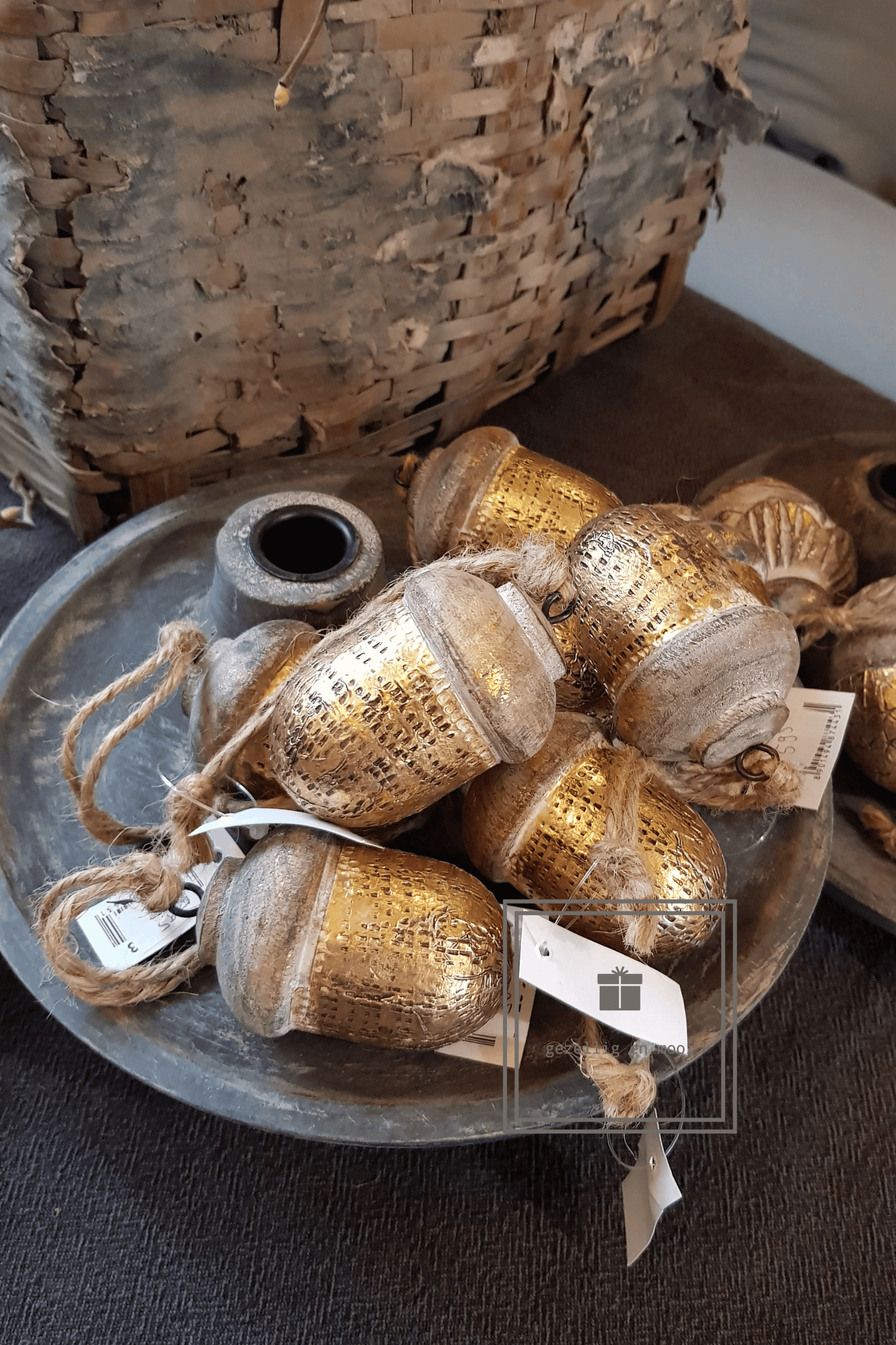 Houten Paas hanger eikel