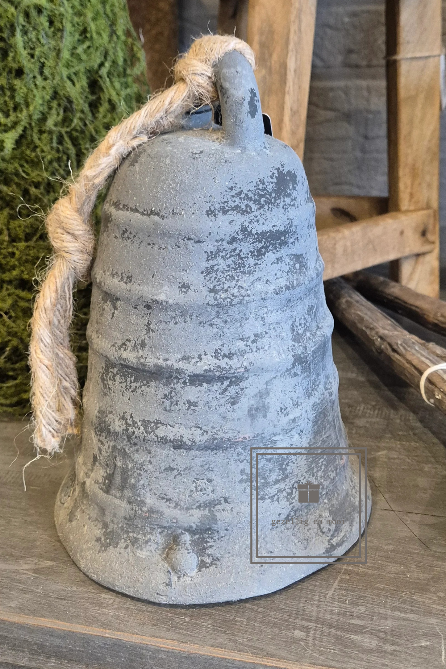 Brynxz bell with rope stone black 15x22