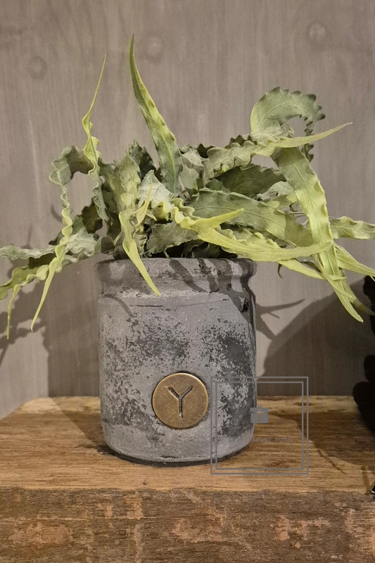 Brynxz planter basic stone black