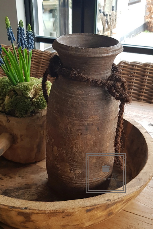 Oude Nepalese pot (14)